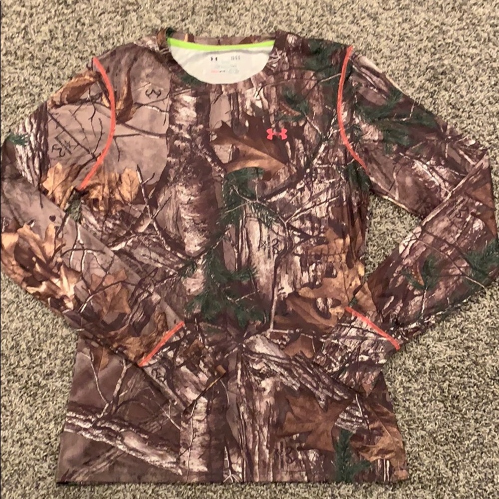 Under Armour Realtree camouflage long sleeve shirt